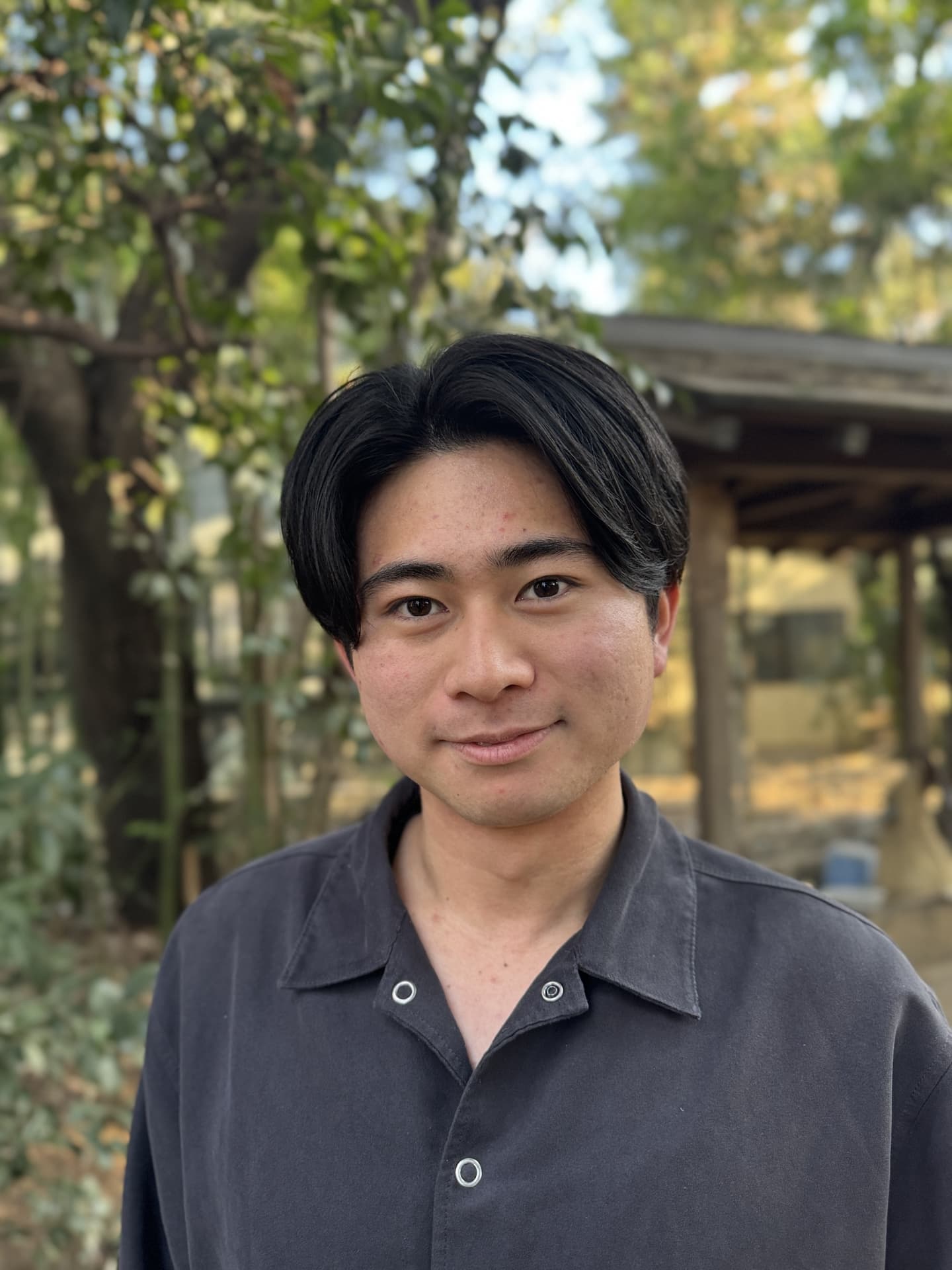 講師、青い服を着ている