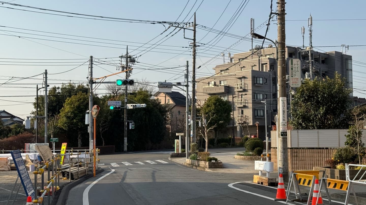 つつじヶ丘駅南口信号